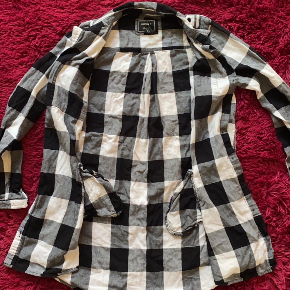 Forever 21 black and white plaid button down shirt - Picture 13 of 15